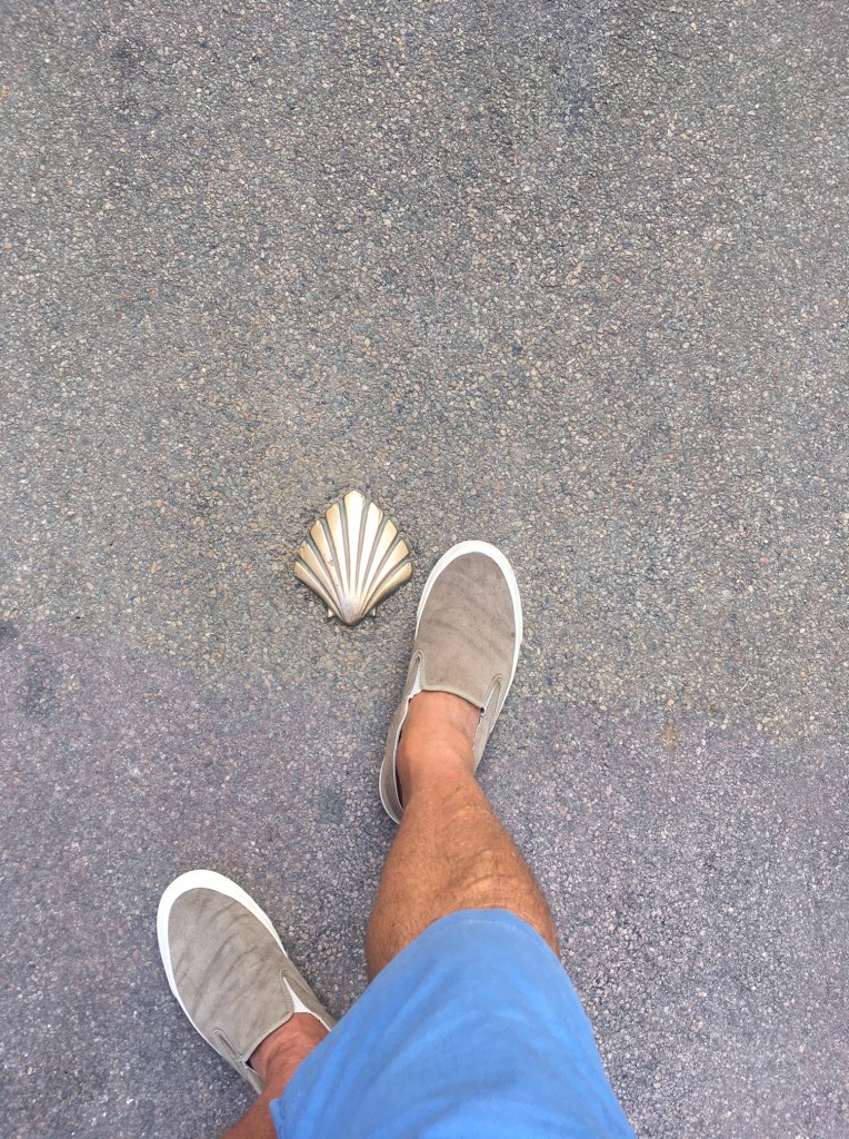 Only 1400 km to Santiago de Compestela.